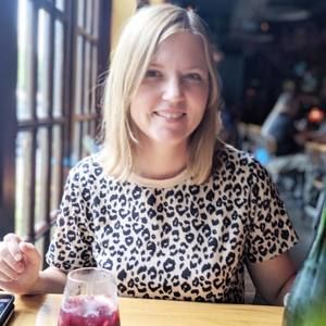 Meet your Posher, Adele